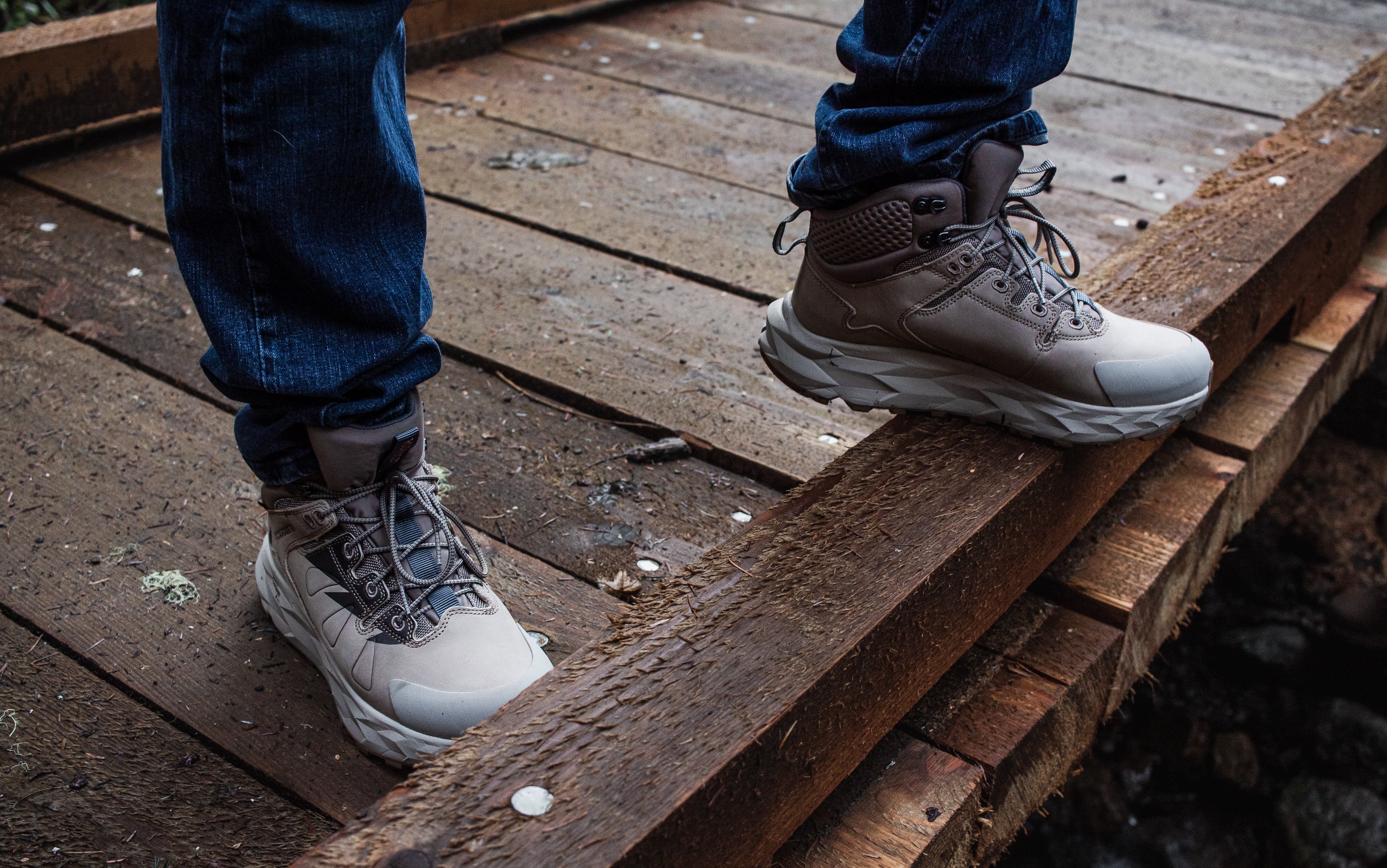 Farmington Sand 6 Inch Waterproof Hiking Boots with VIBRAM® Outsole  OC21035
